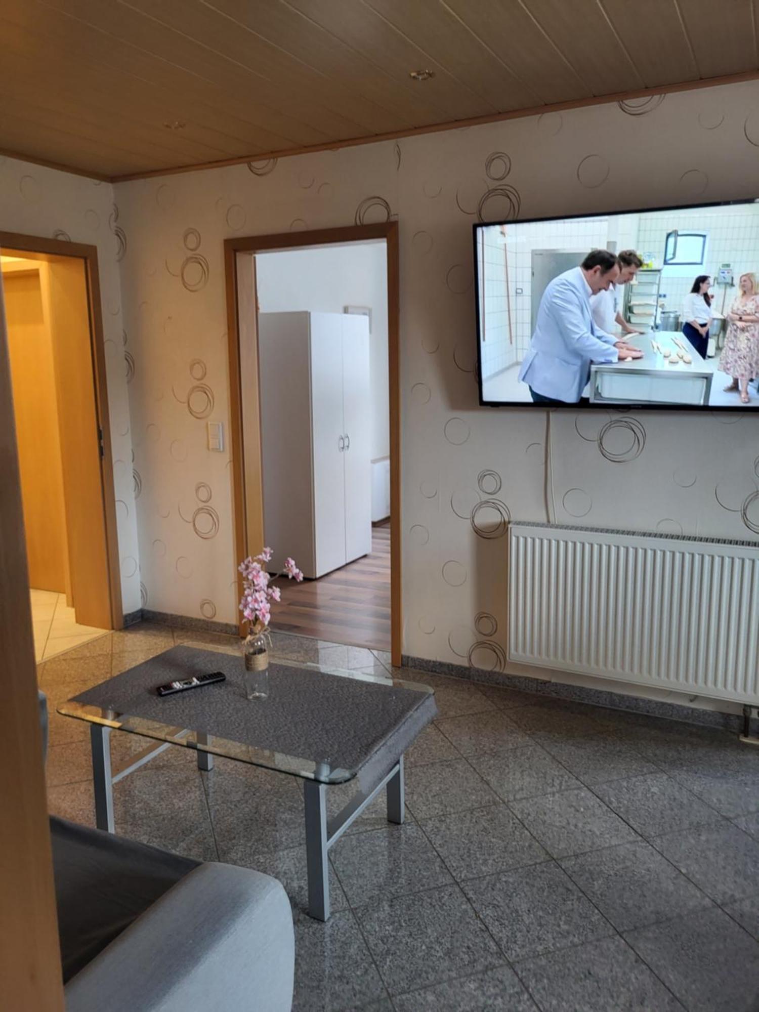 Fawiga Monteurwohnung Karben Esterno foto